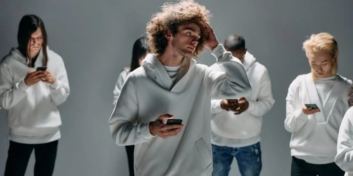 Uważaj, gdy dzwoni nieznany numer. 10 sygnałów, że to oszust